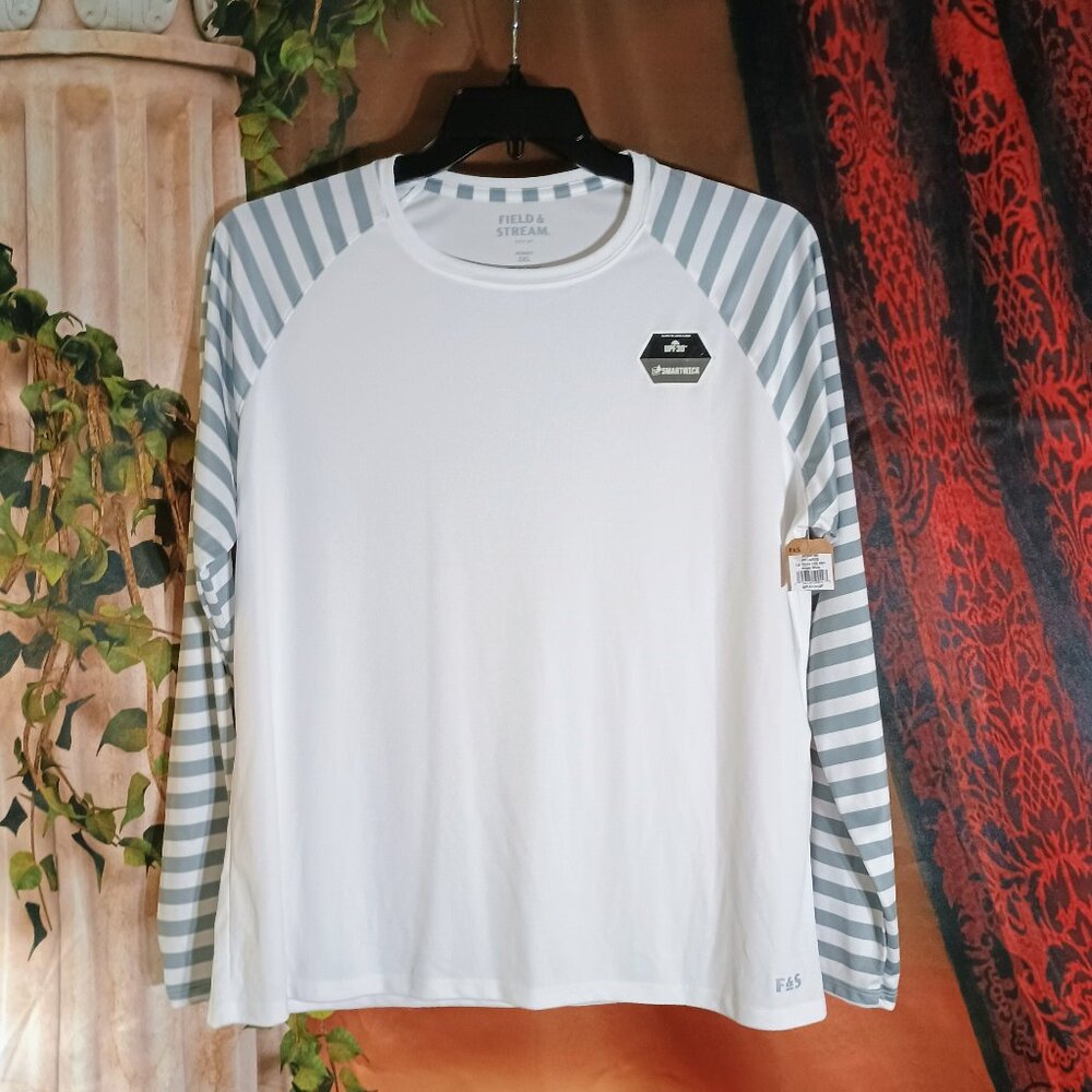 NWT: Field & Stream Sz 2XL White & Gray Performance Sports Top